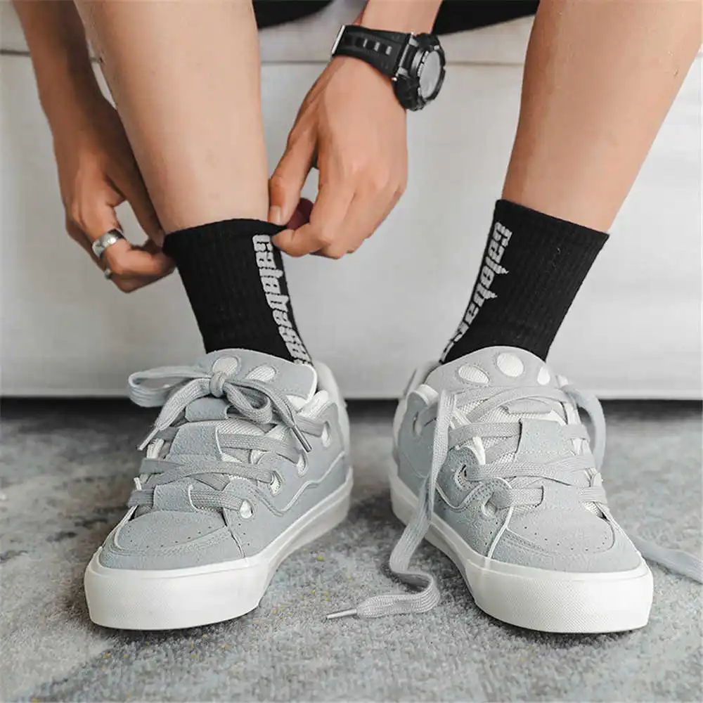 Con allacciatura Scarpe da scu - Tech Accessories Gift Ideas recensione e prezzo